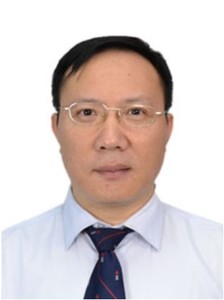 山华伟.jpg